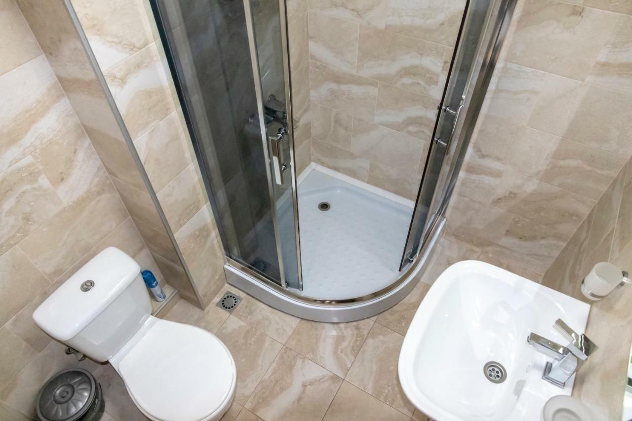 Orbi Apartment Ruslan Batumi Bagian luar foto